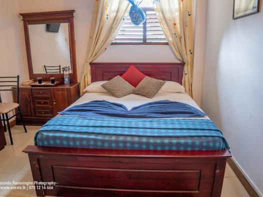 Days Inn B/B Kandy Extérieur photo
